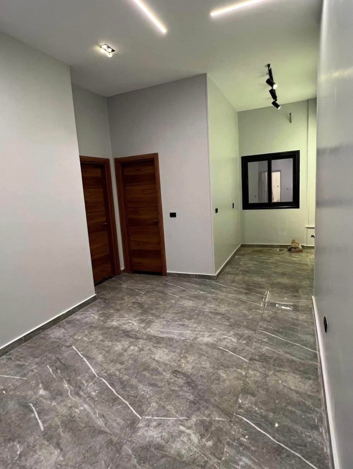 استوديو للبيع  